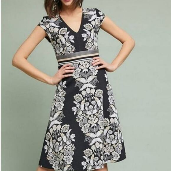 Anthropologie Ett Twa Soiree Embroidered
LBD Black & White Cream Dress size 14. - Picture 1 of 8